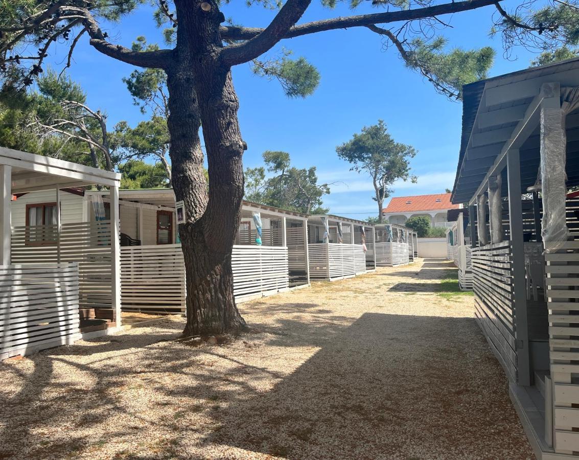 Dalmacia Mobile Homes And Caravans At The Beach Privlaka  Ngoại thất bức ảnh