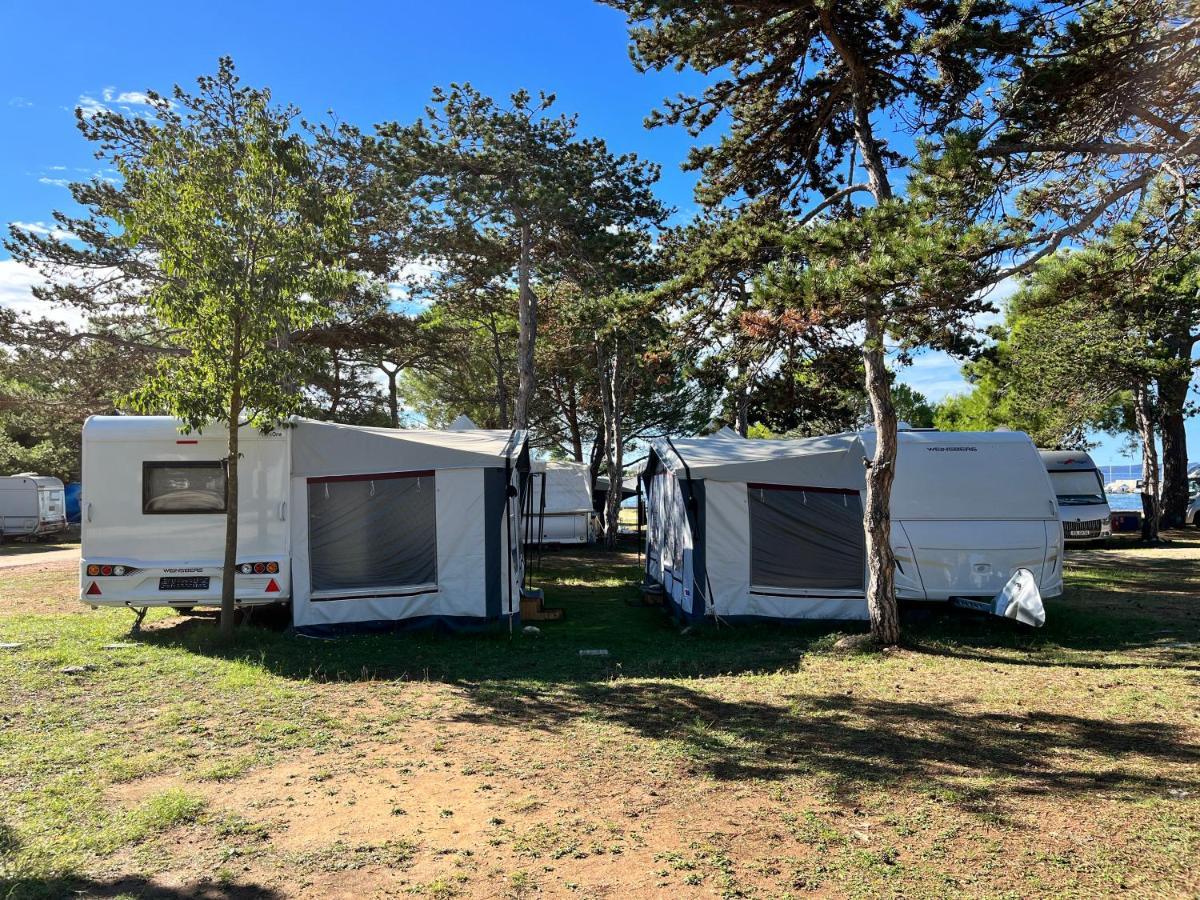 Dalmacia Mobile Homes And Caravans At The Beach Privlaka  Ngoại thất bức ảnh