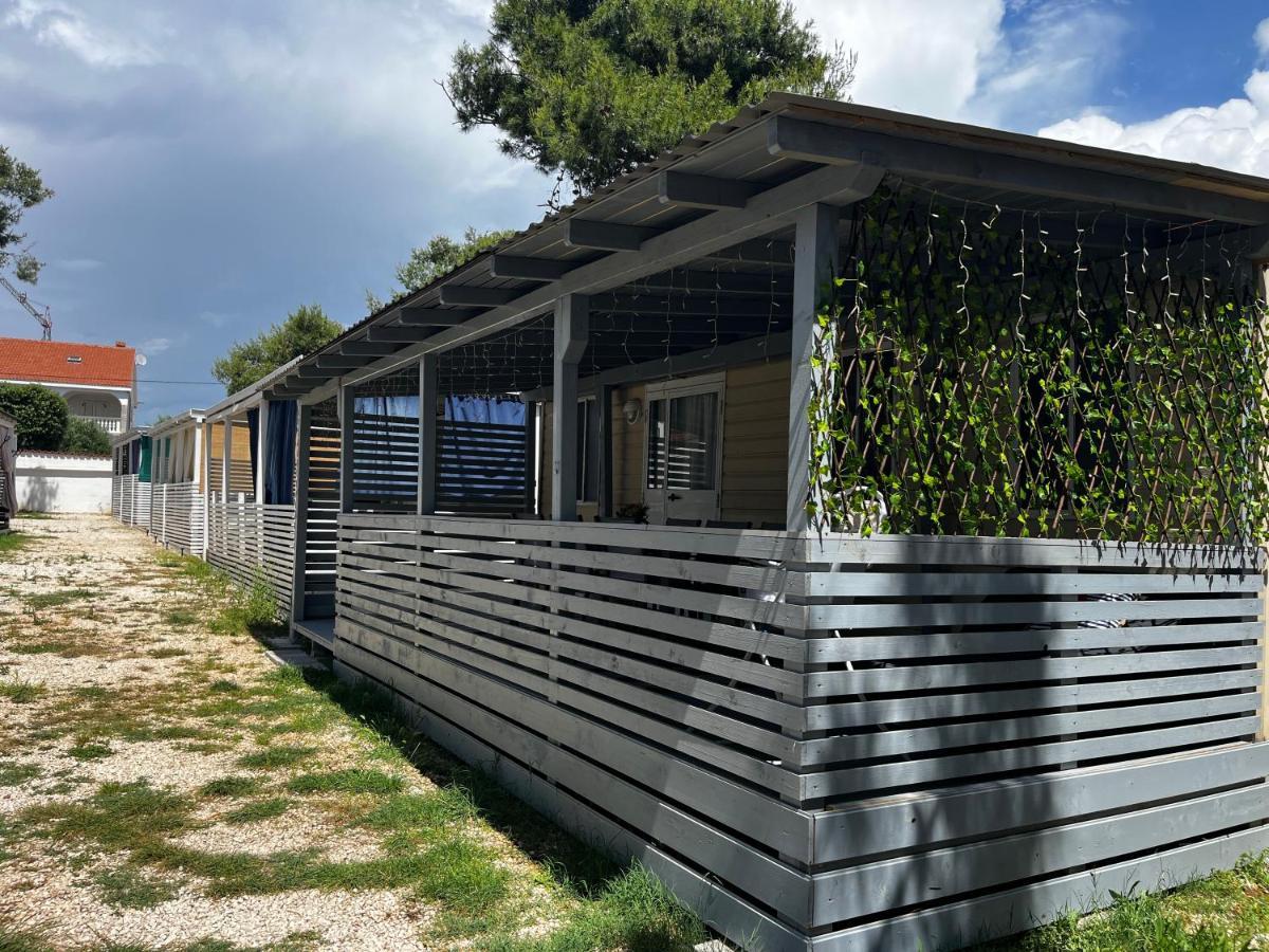 Dalmacia Mobile Homes And Caravans At The Beach Privlaka  Ngoại thất bức ảnh